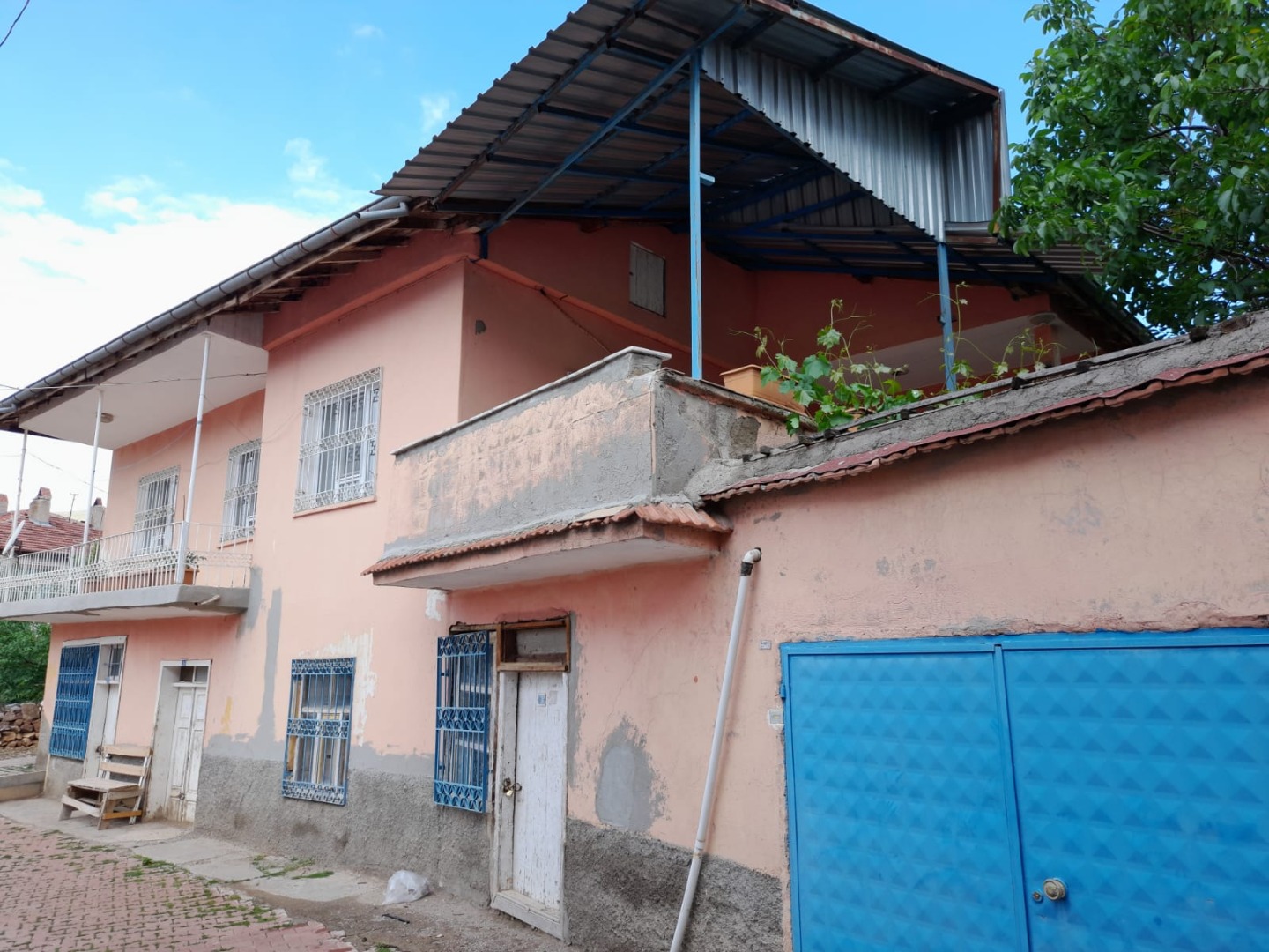 KAYSERİ DEVELİ ŞIHLI MAHALLESİNDE SATILIK MÜSTAKİL EV